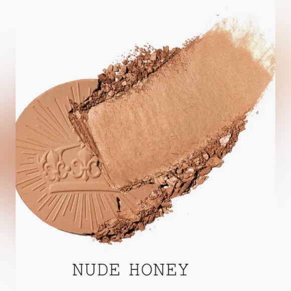 Pat McGrath Divine Bronzer- Nude Honey - Picture 4 of 8